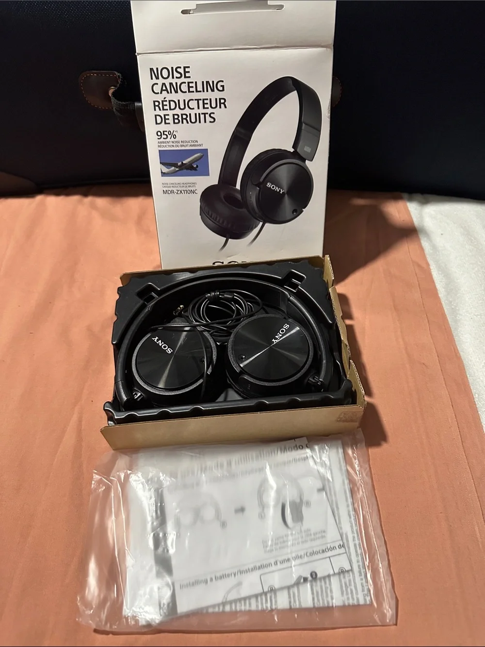 NWT Sony Black Over-Ear Noise Cancelling Headphones (MDR-ZX110NC)